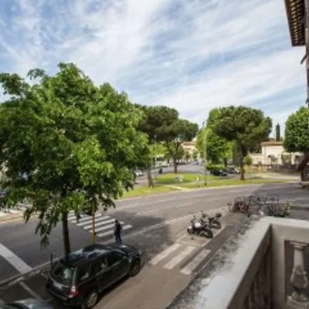 Little Garden Donatello Apartment *