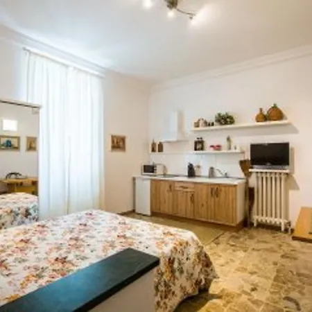Little Garden Donatello Apartment