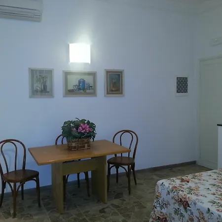 Apartment Little Garden Donatello *